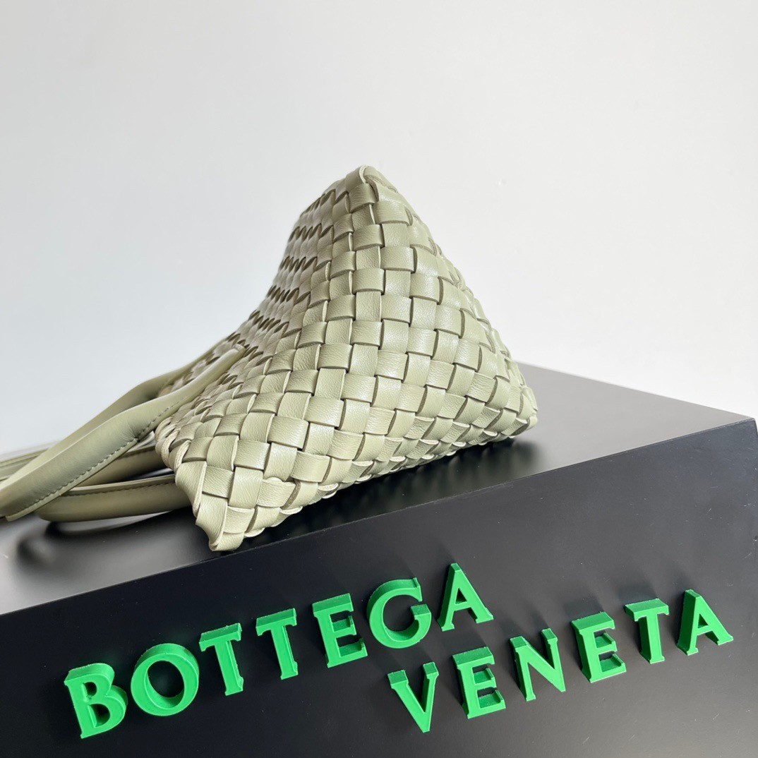 bo*te*ga Ve*ne*ta mini cabat bag in travertine intrecciato lambskin