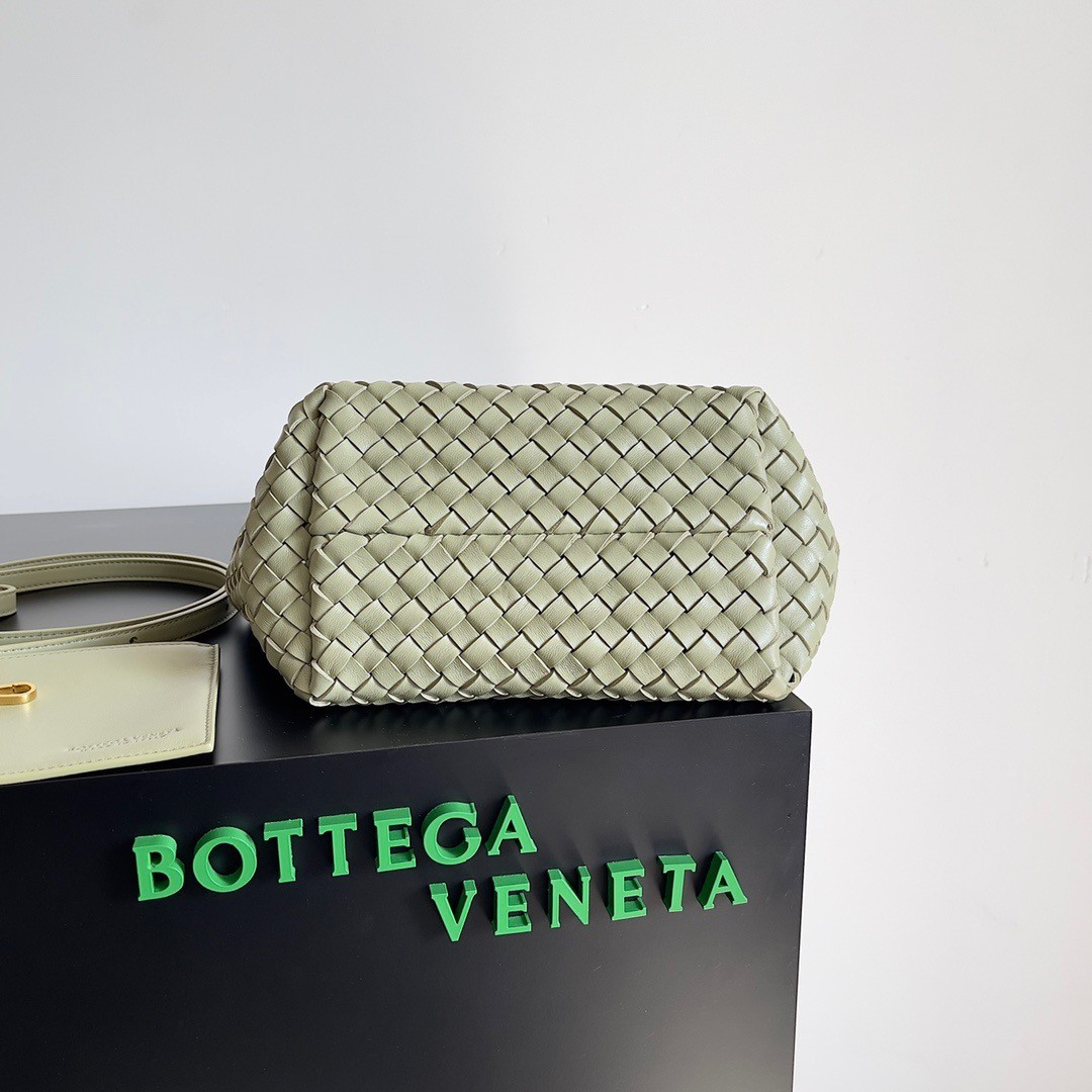 bo*te*ga Ve*ne*ta mini cabat bag in travertine intrecciato lambskin