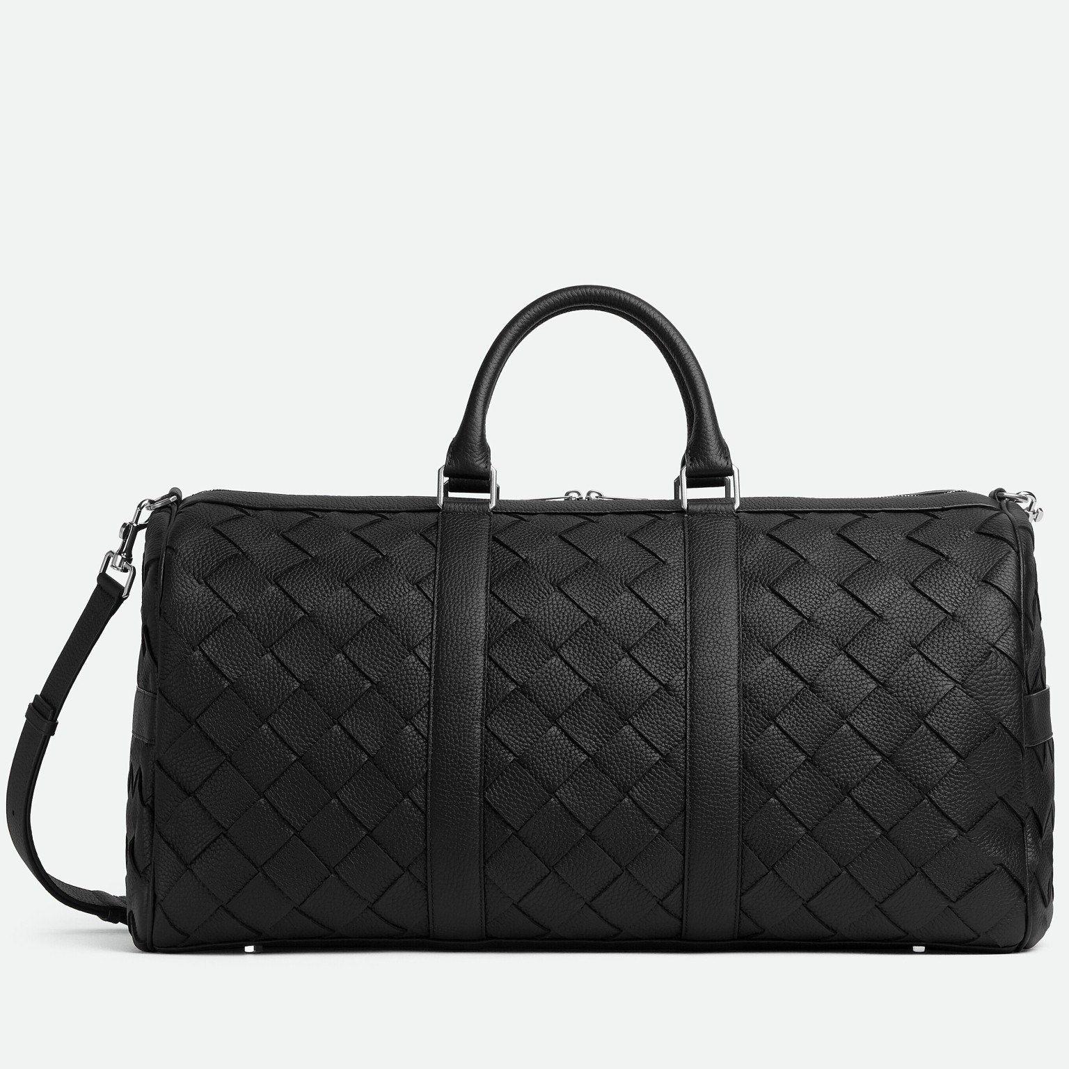 bo*te*ga Ve*ne*ta medium duffle bag in black intrecciato grained calfskin