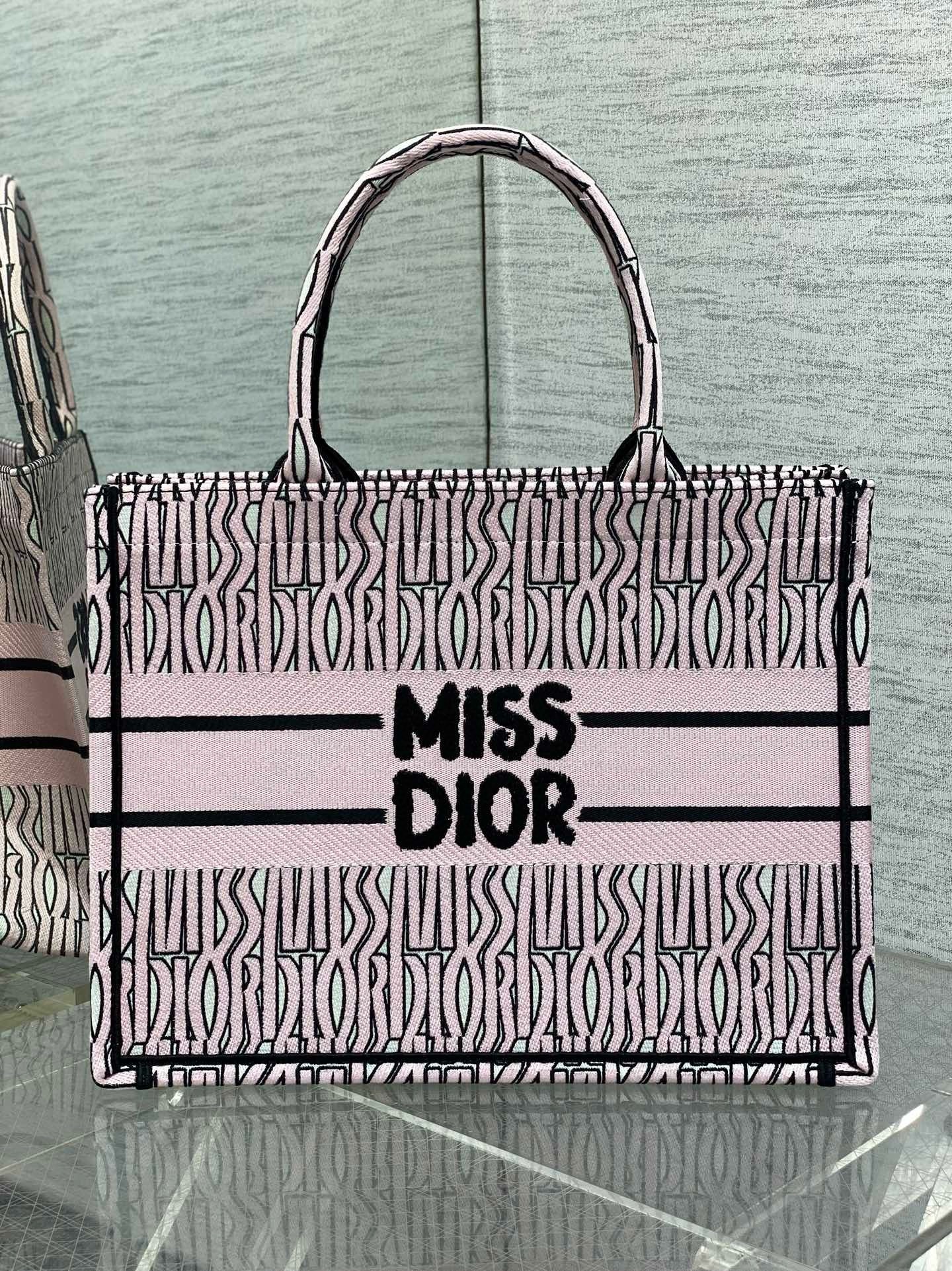 D*or medium book tote bag in pink miss D*or allover embroidery