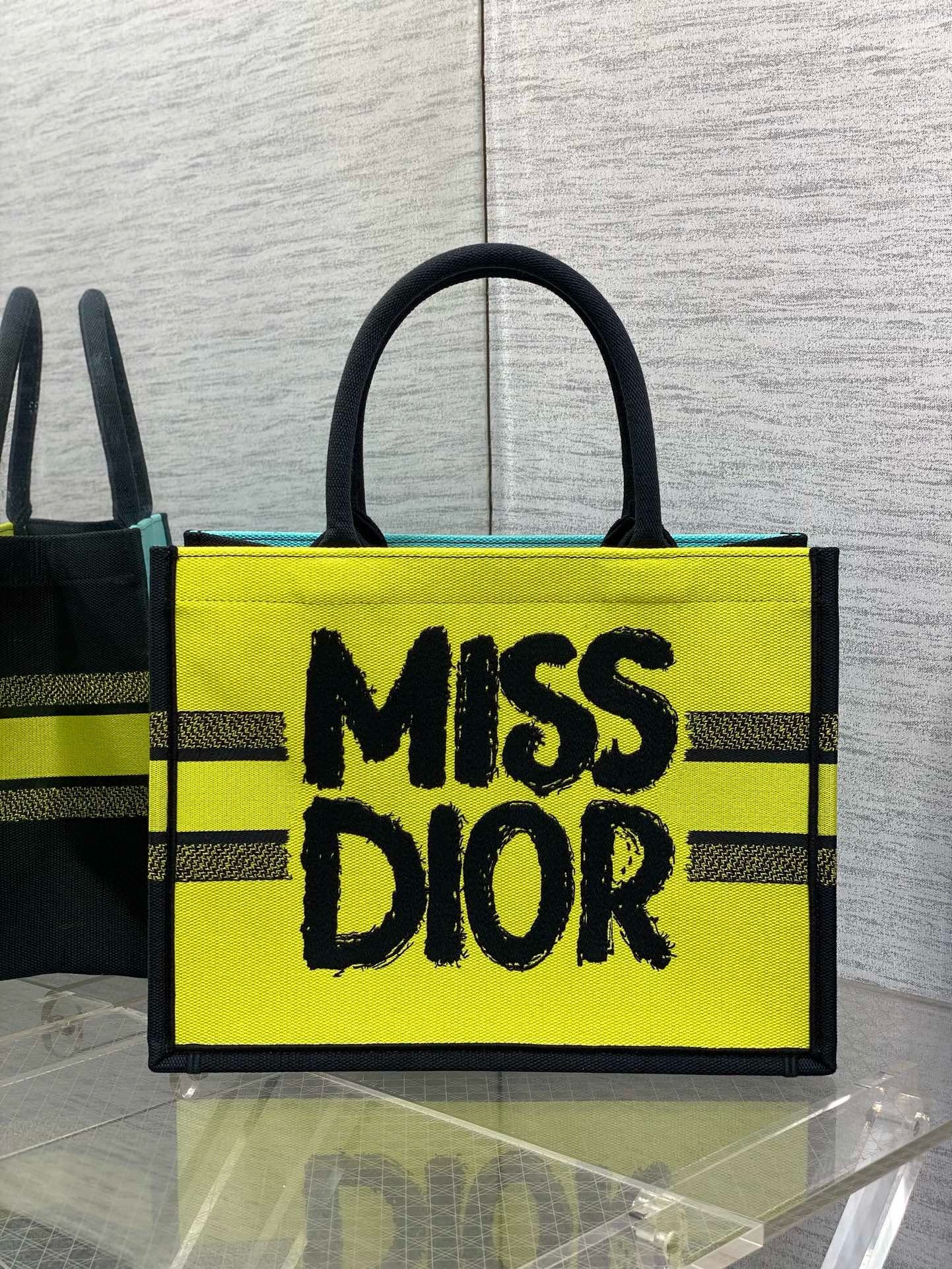 D*or medium book tote bag in yellow and blue miss D*or graffiti embroidery