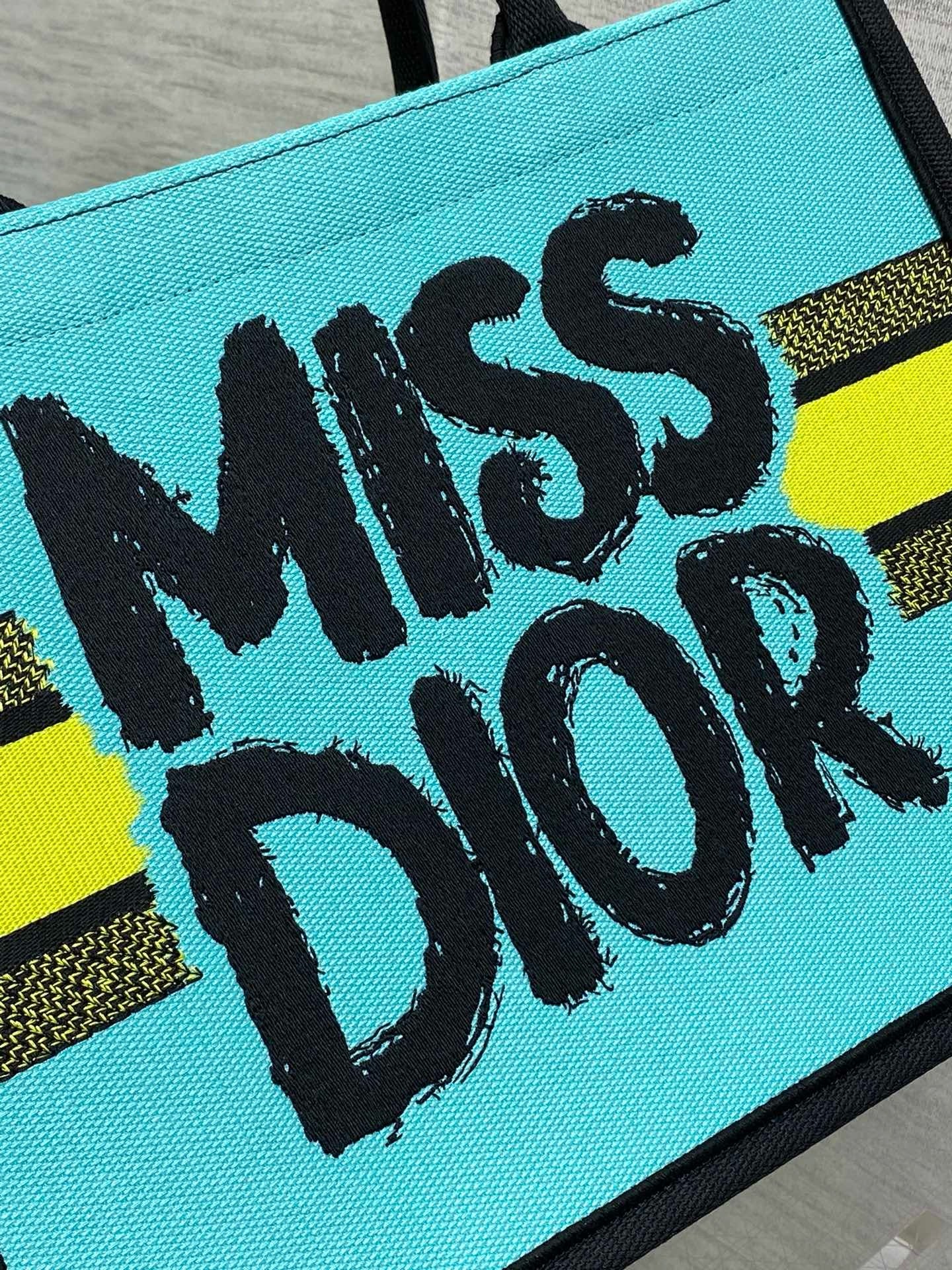 D*or medium book tote bag in yellow and blue miss D*or graffiti embroidery