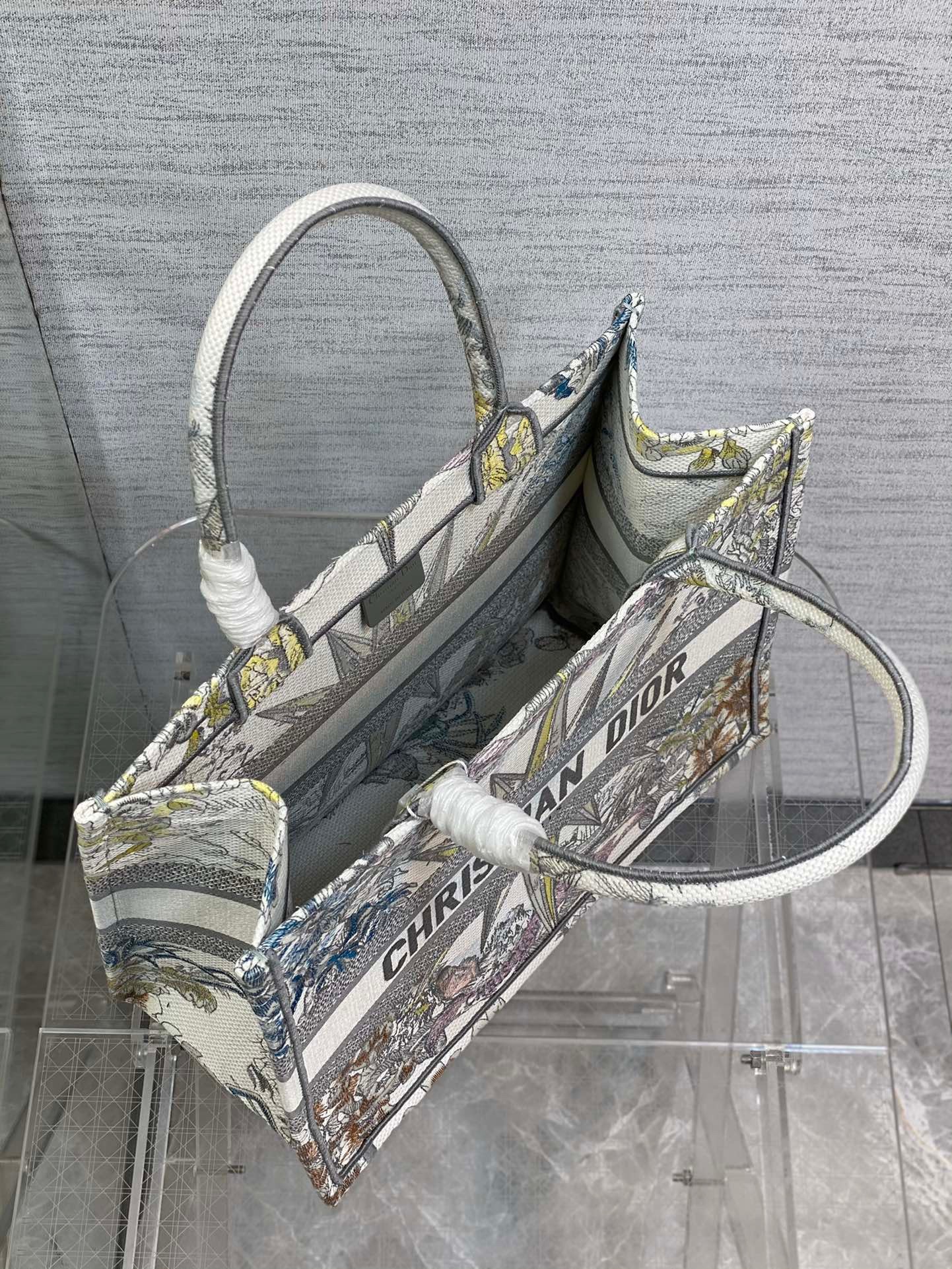 D*or medium D*or book tote in white multicolor rêve d