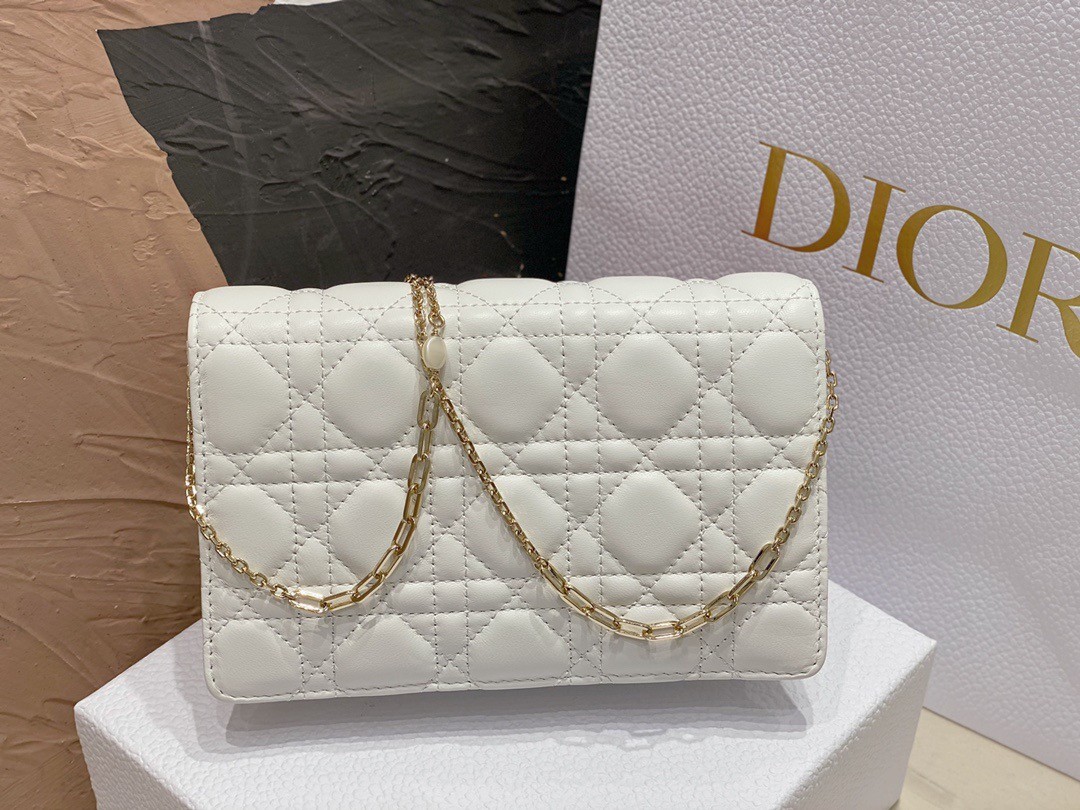 D*or lady D*or chain pouch in white cannage lambskin