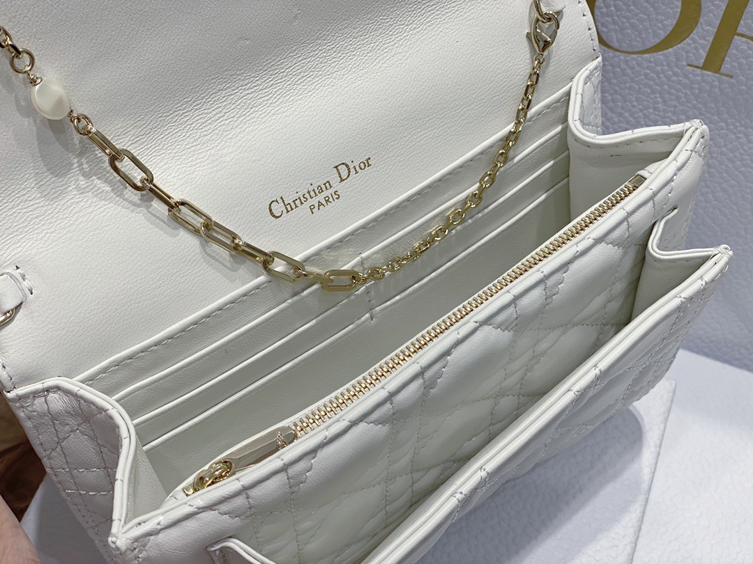 D*or lady D*or chain pouch in white cannage lambskin