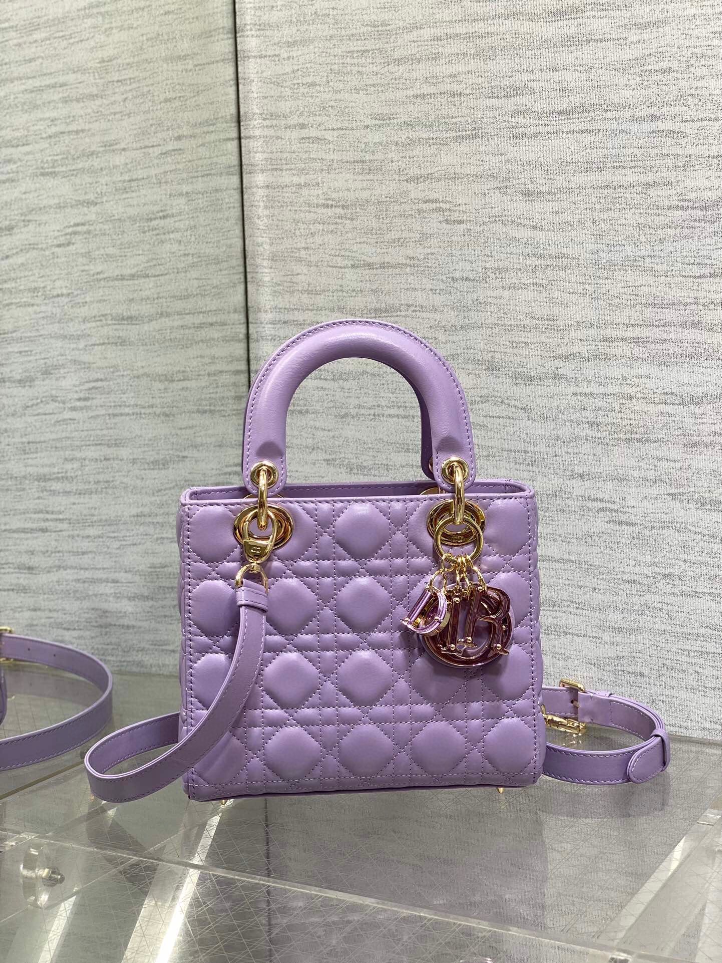 D*or small lady D*or bag in lilas lambskin with resin charms