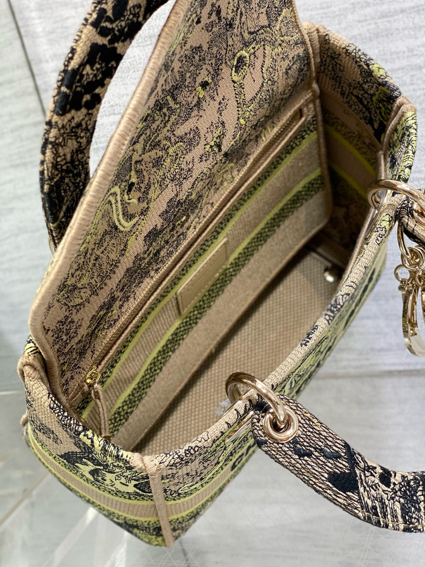 D*or D*oriviera lady d-lite medium bag in raffia with lime toile de jouy sauvage embroidery