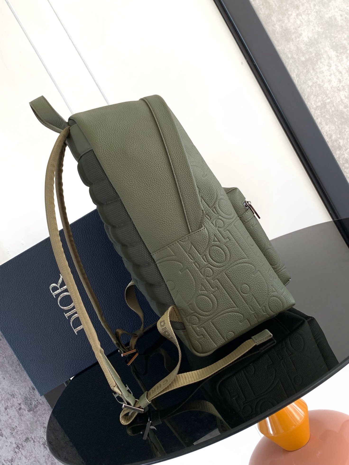 D*or rider 2.0 zipped backpack in khaki gravity leather