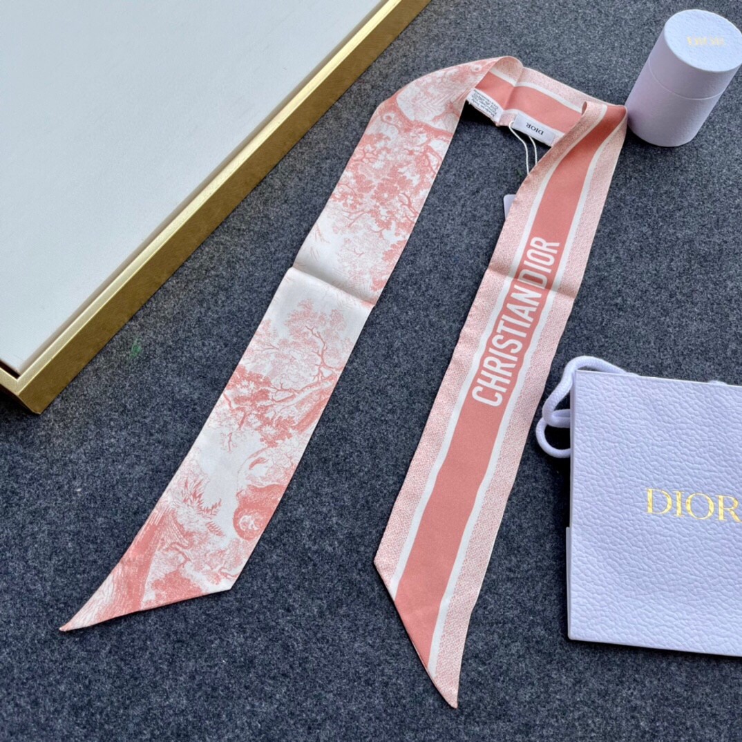 D*or toile de jouy sauvage mitzah scarf in pink silk twill