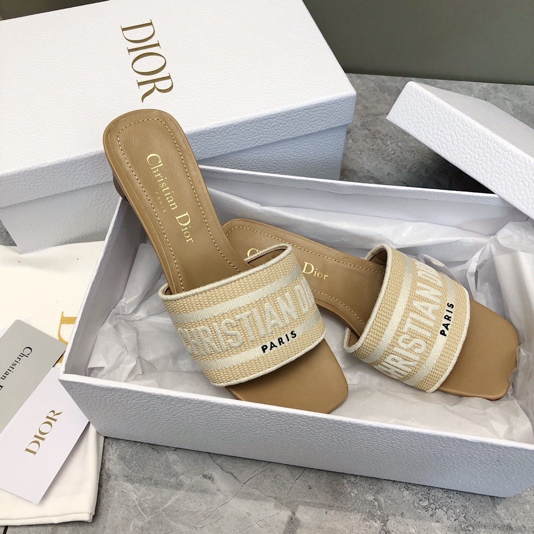 D*or D*oriviera dway heeled 35mm slides in raffia and white cotton