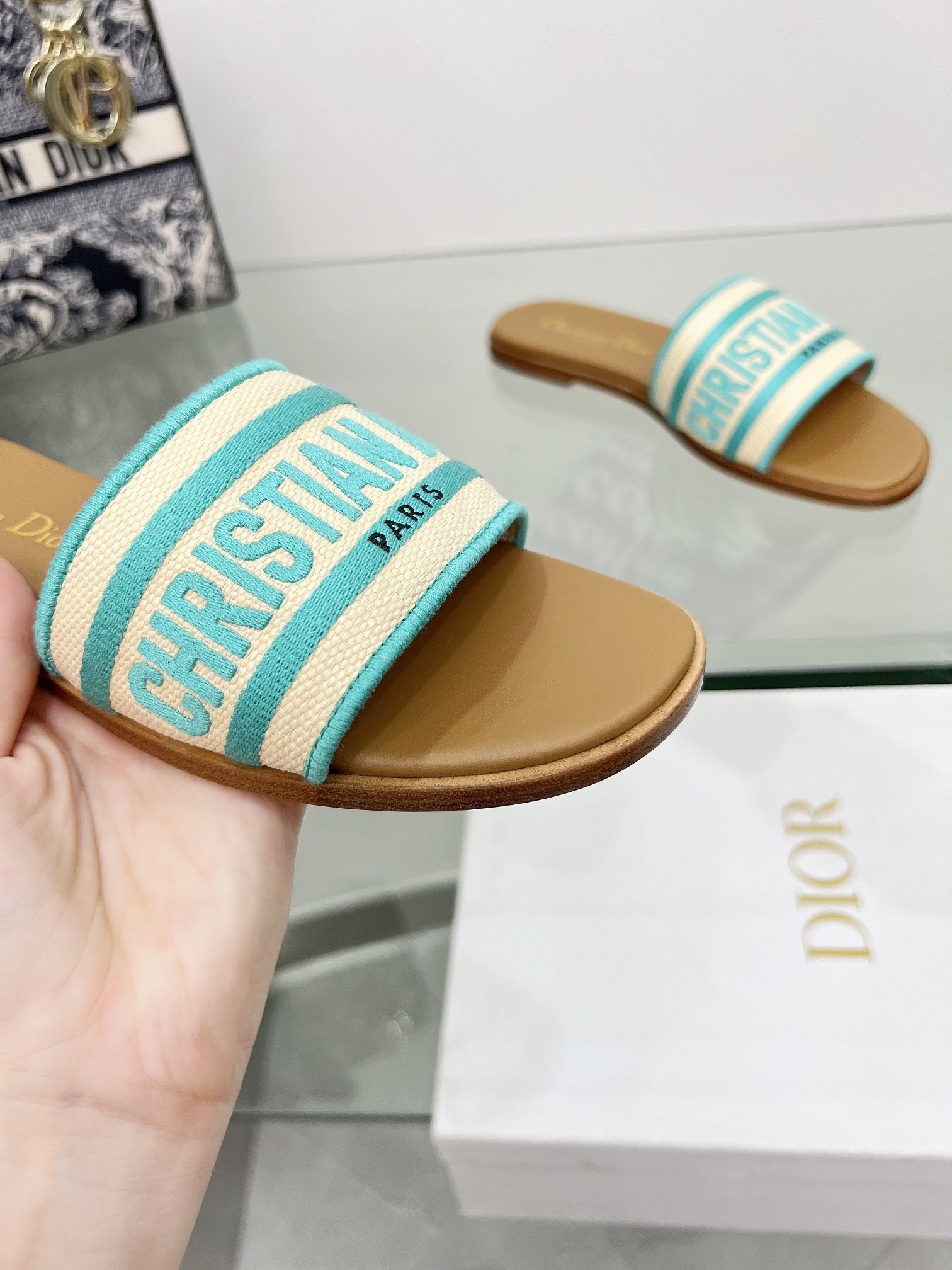 D*or D*oriviera dway slides in raffia and green embroidered cotton