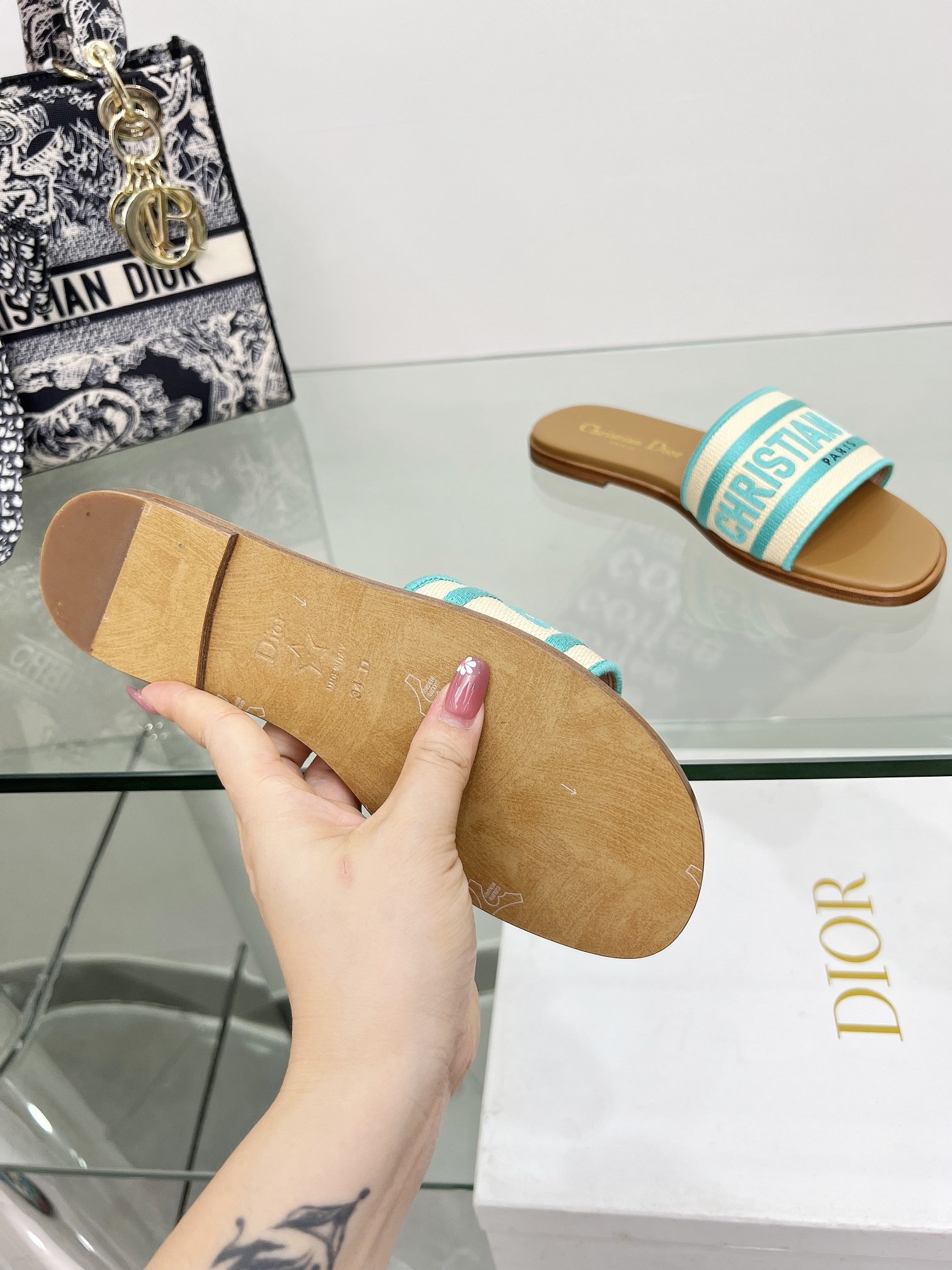 D*or D*oriviera dway slides in raffia and green embroidered cotton