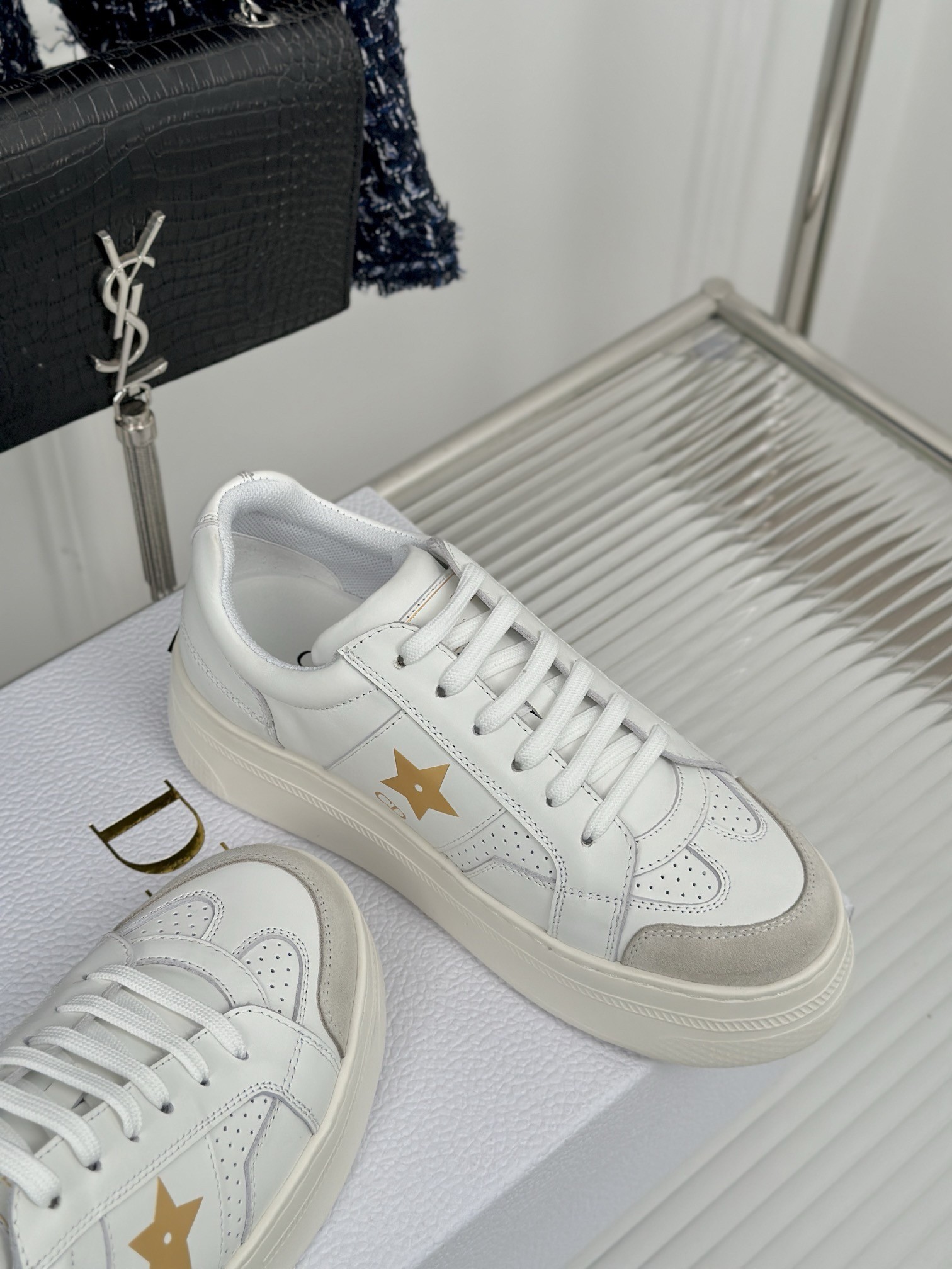 D*or star platform sneakers in white calfskin with gold star