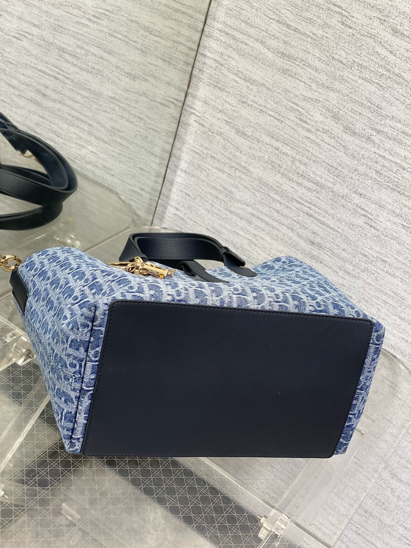 D*or toujours medium bag in blue denim oblique jacquard