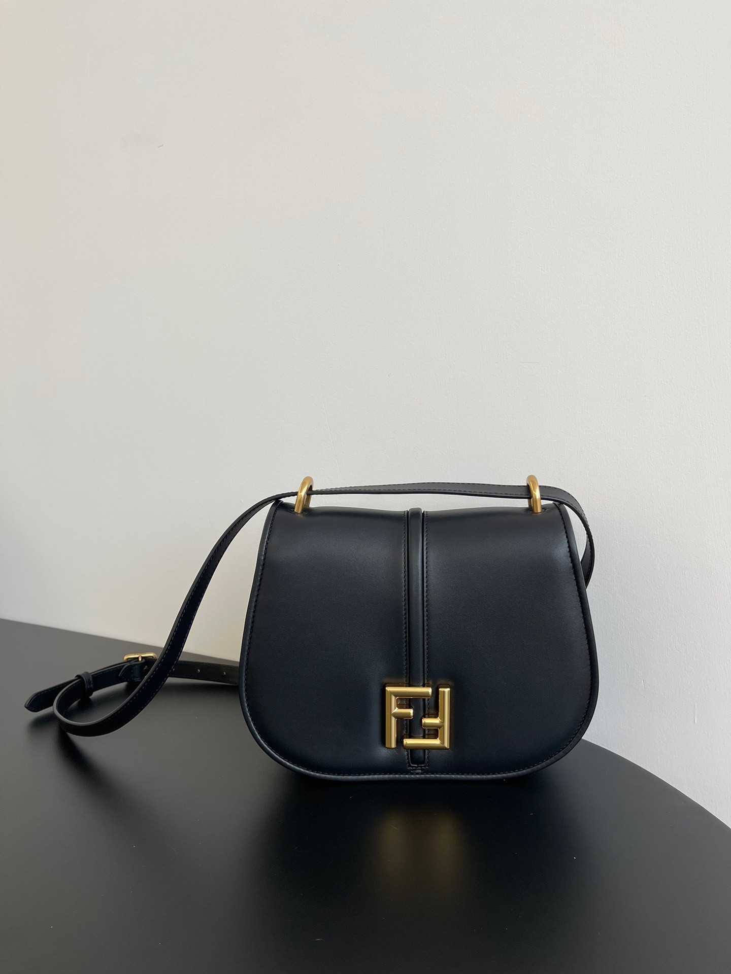 Replica Fendi C’mon Medium Bag in Black Calfskin