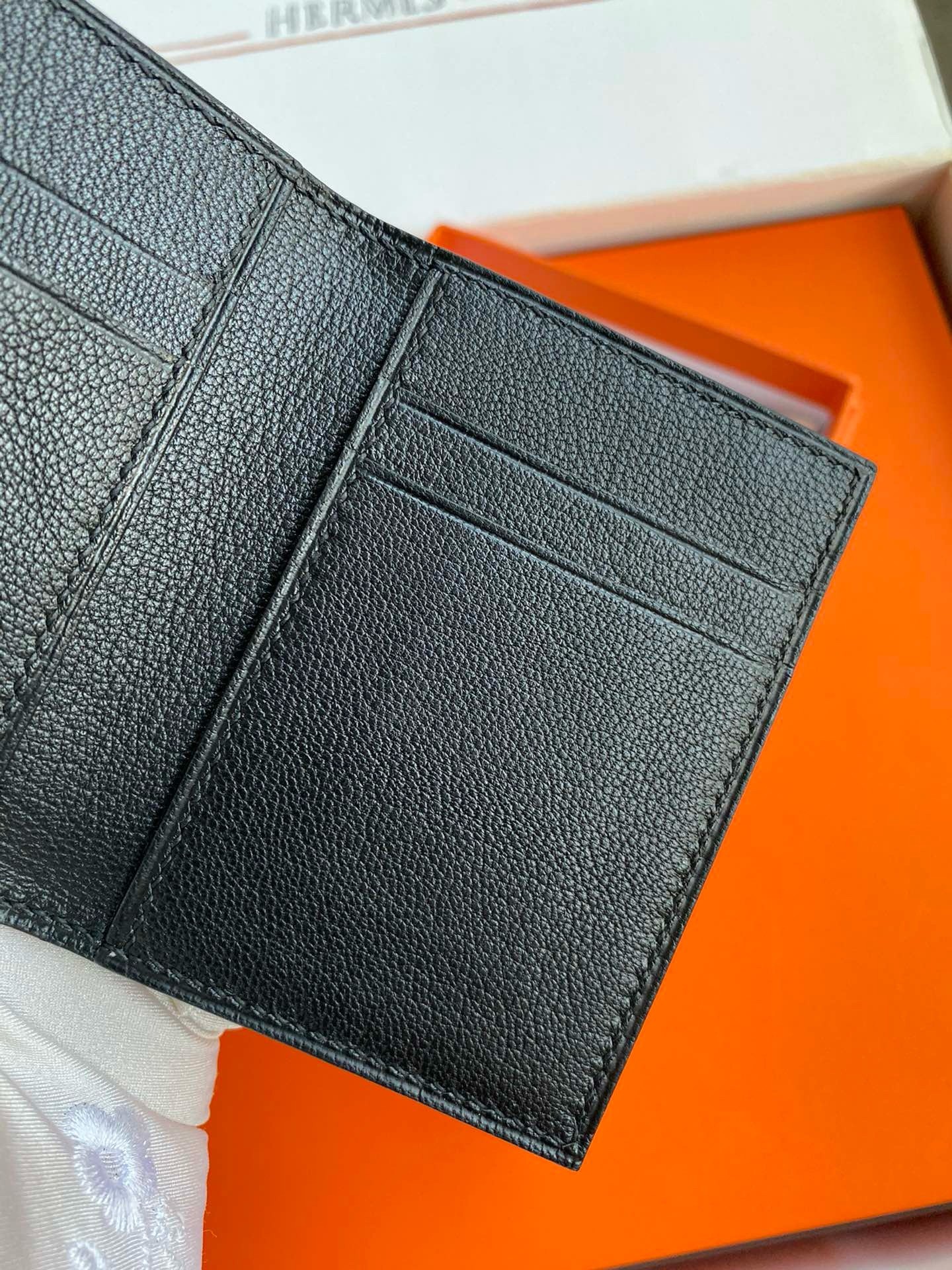 H**mes mc² euclide card holder in black matte alligator leather