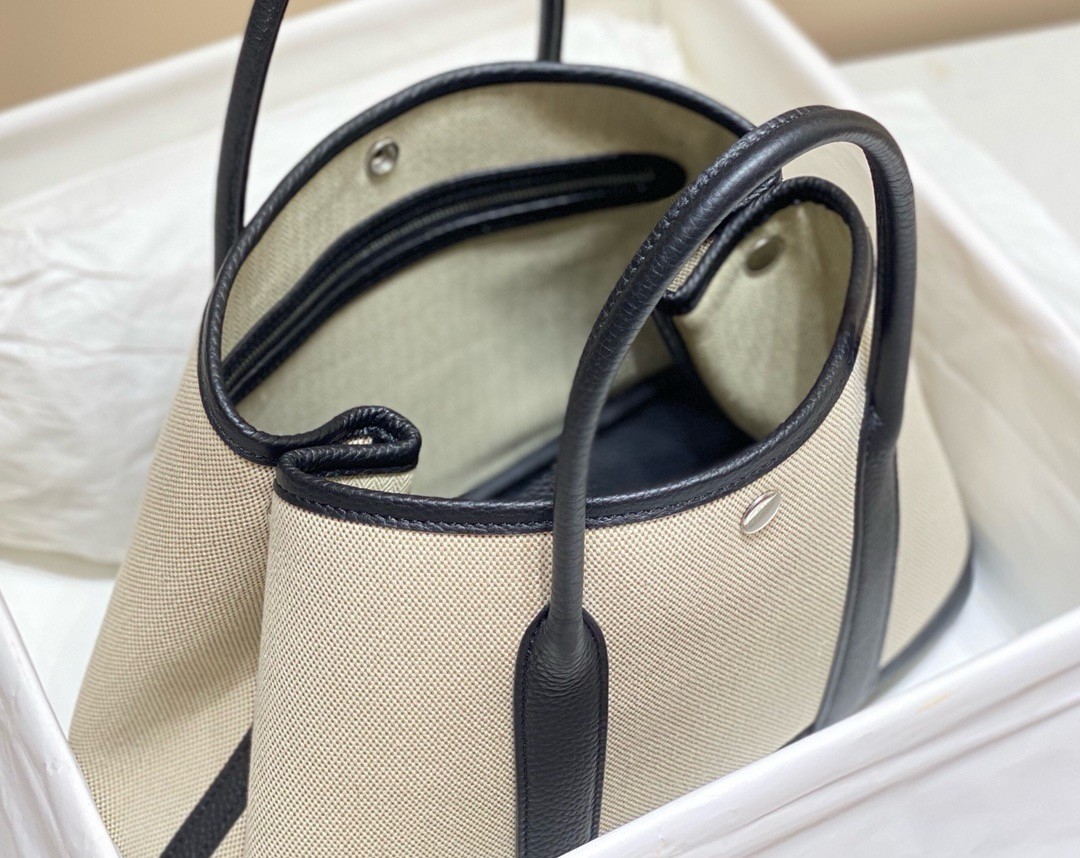 H**mes garden party 30cm bag in toile and black leather