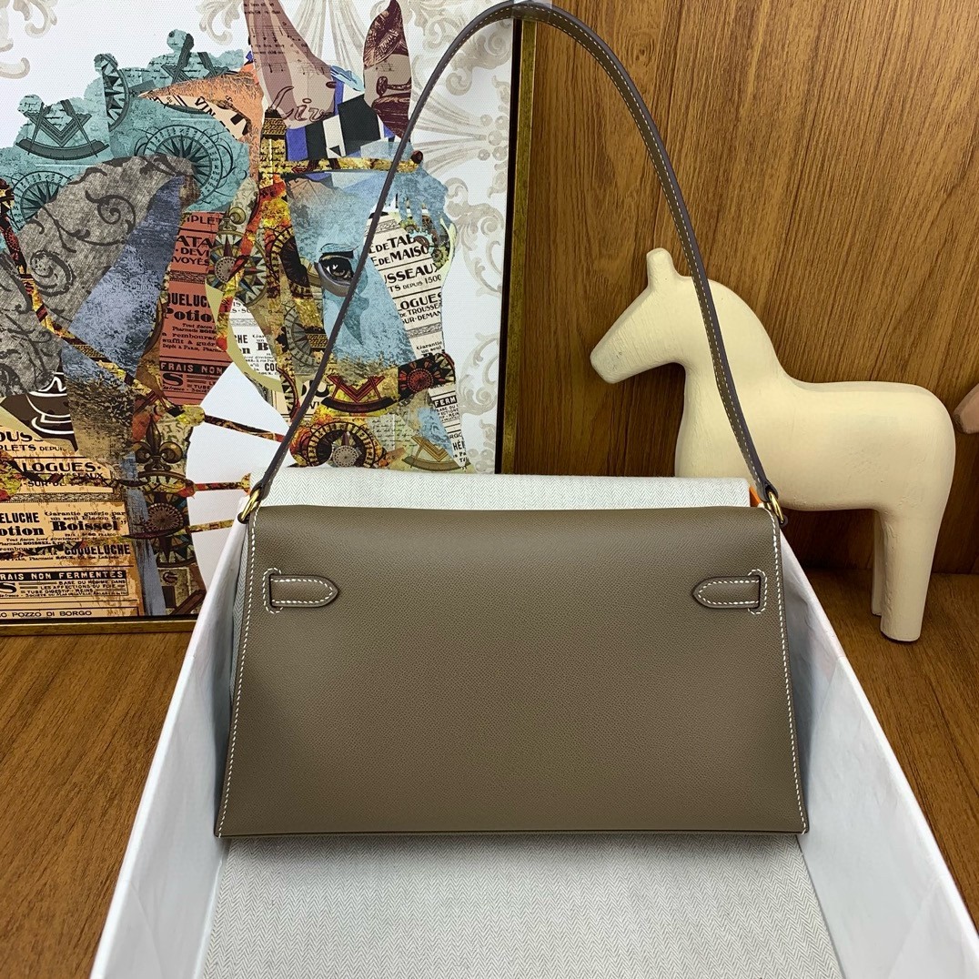 H**mes kelly elan handmade bag in taupe epsom leather