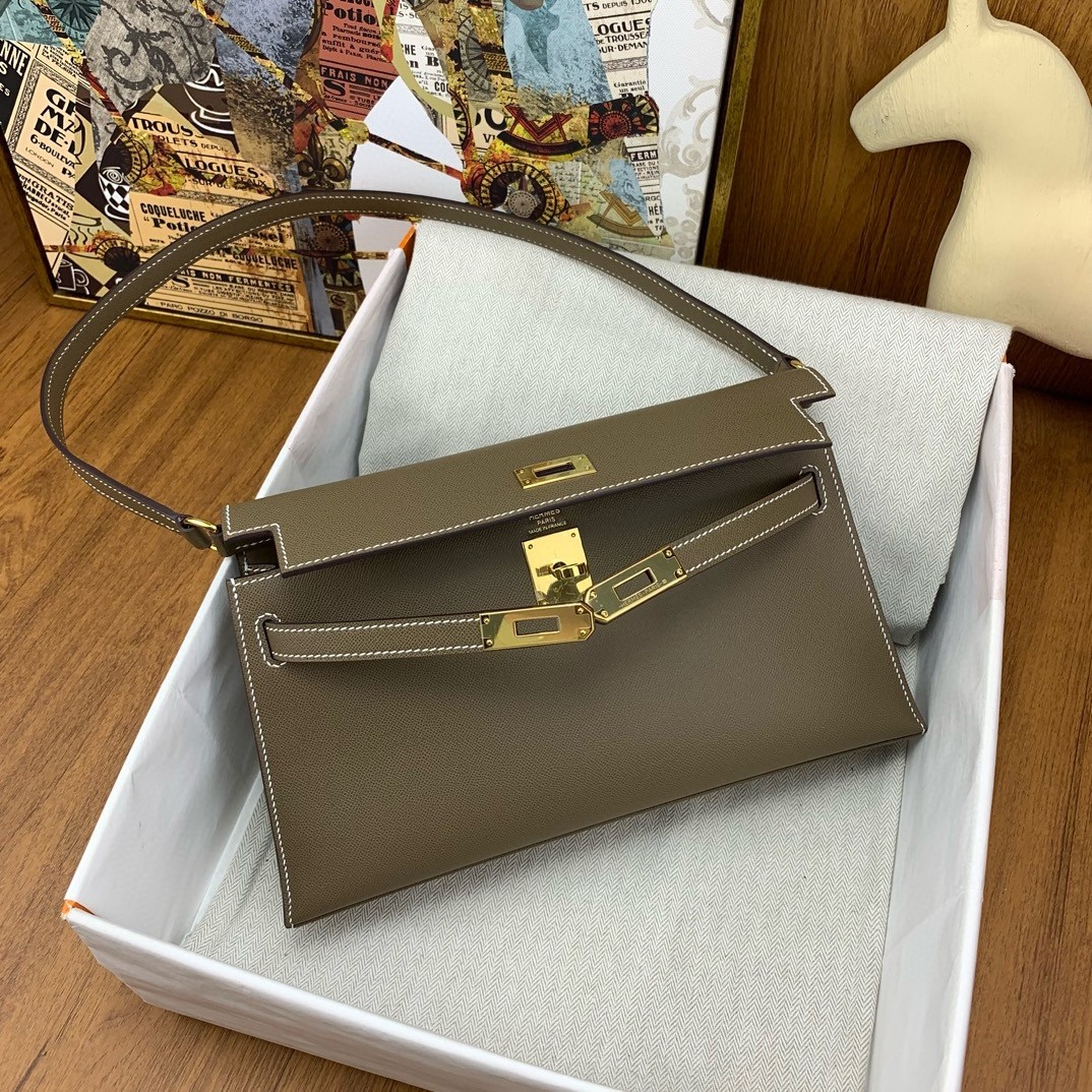 H**mes kelly elan handmade bag in taupe epsom leather