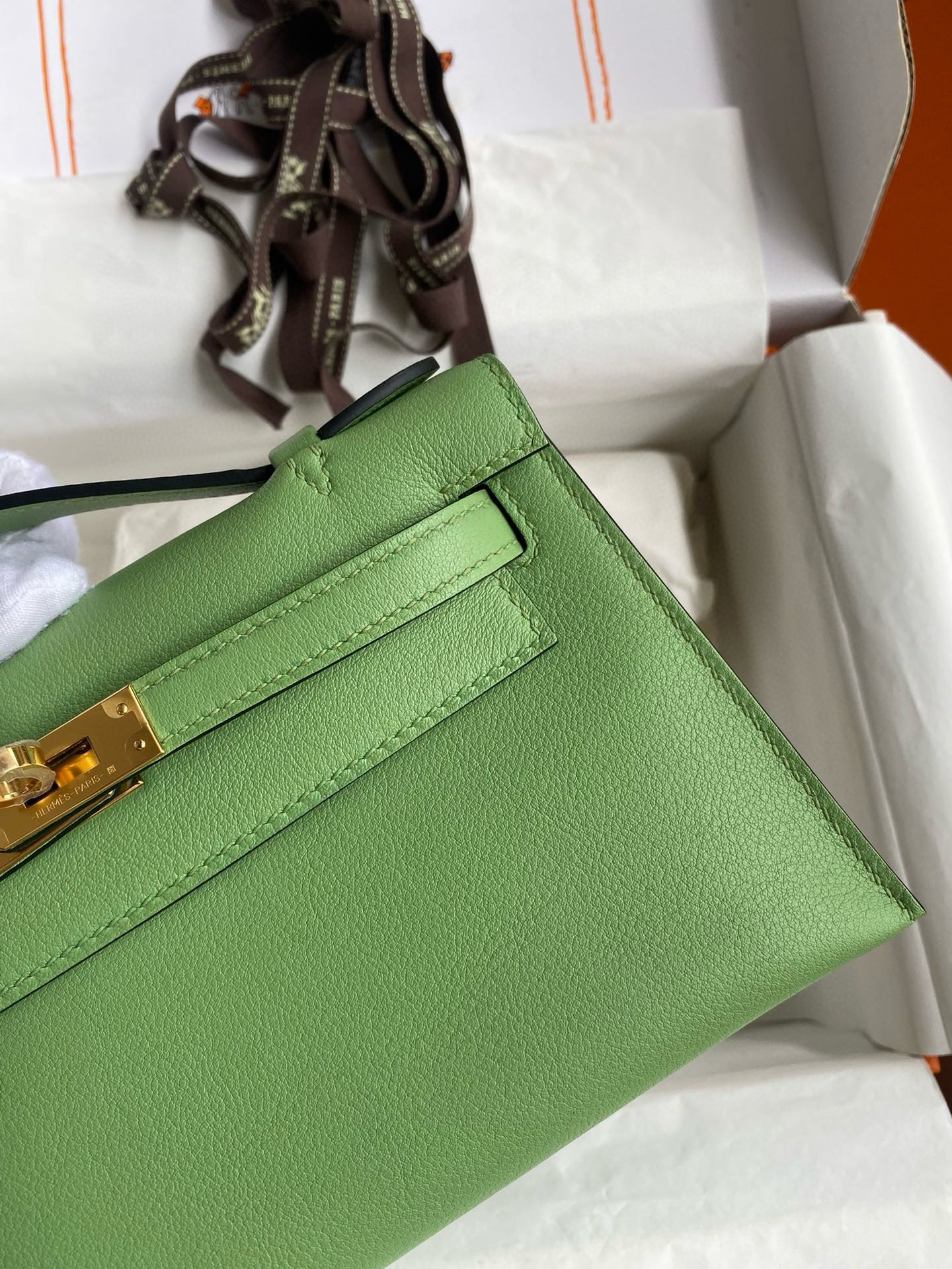 H**mes kelly pochette handmade bag in vert criquet swift calfskin