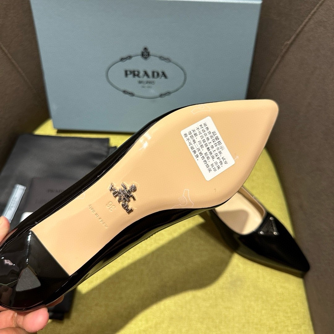 Pra*a pumps 55mm in black patent leather