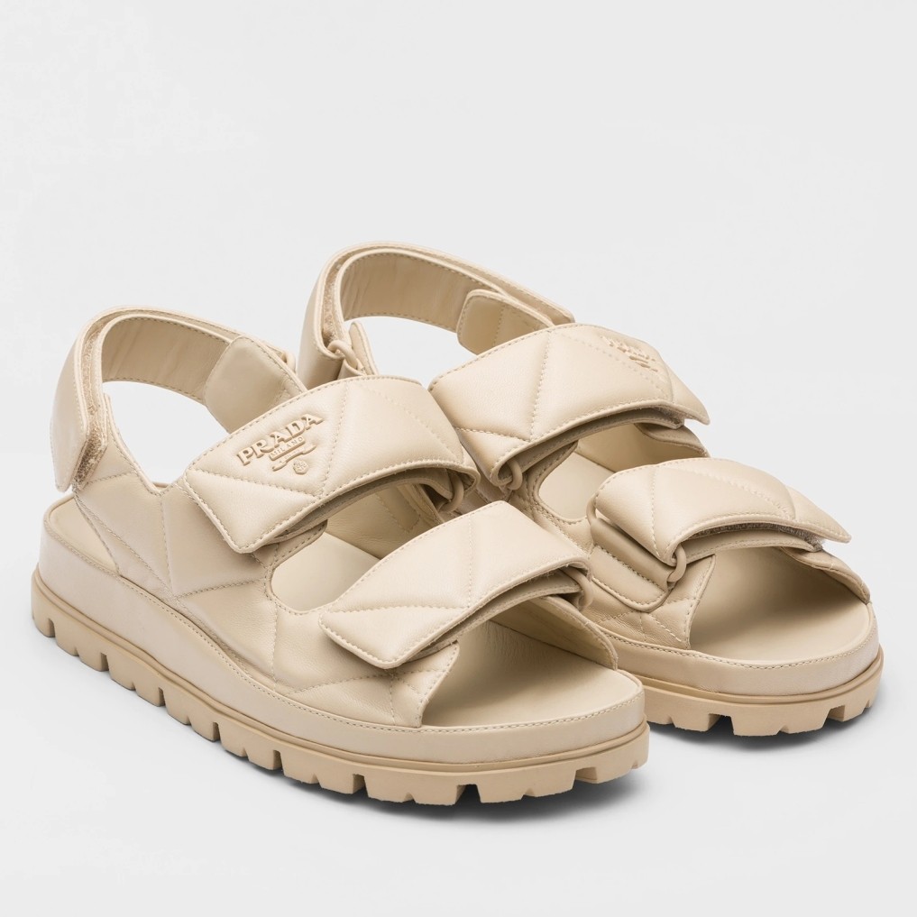 Pra*a padded sandals in beige nappa leather