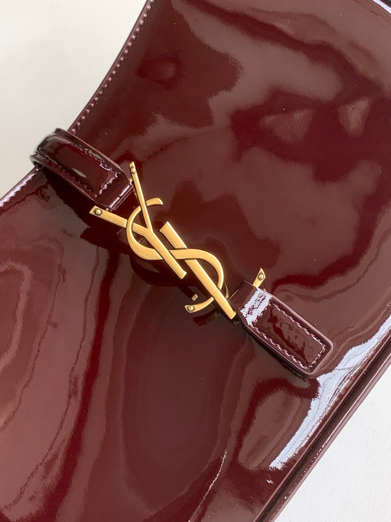 Saint Laurent Le 5 À 7 Hobo Bag in Bordeaux Patent Calfskin