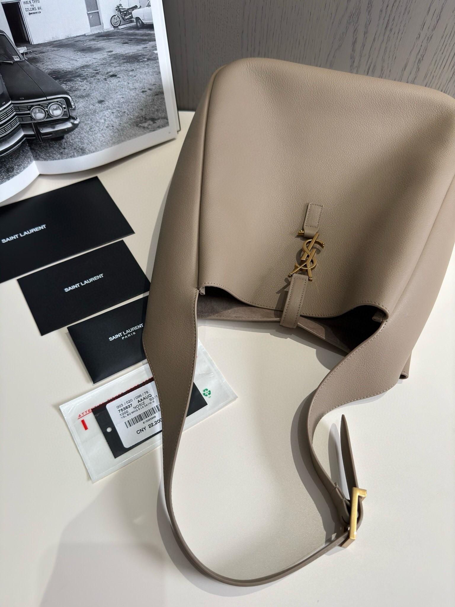 Saint Laurent Le 5 À 7 Soft Large Shoulder Bag in Grey Leather