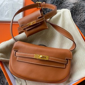 Hermès Kelly Moove Handmade Bag in Gold Swift Calfskin 
